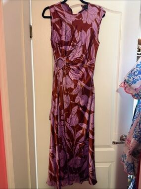 Never worn House of Harlow 1960 Purple Floral Midi Dress with Twist Detail